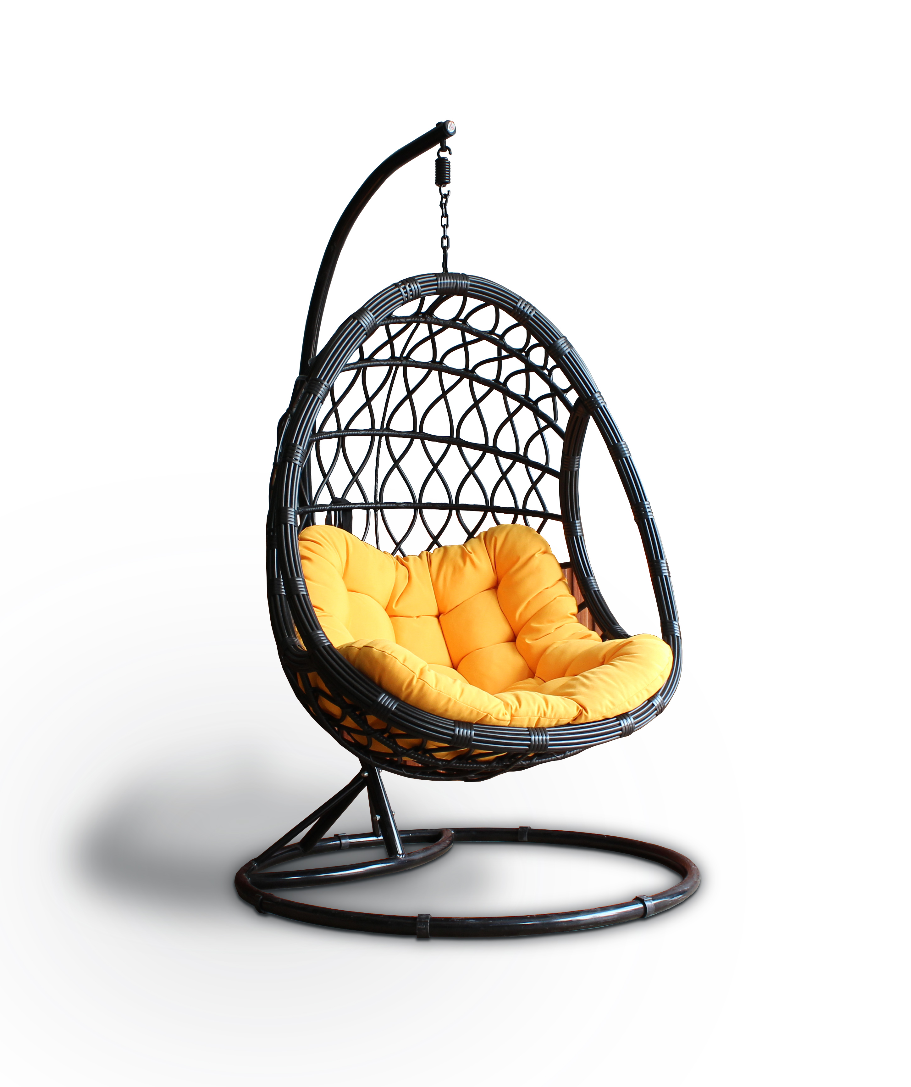 Einzelner Rattan-Hänge-Ei-Stuhl mit Kissen